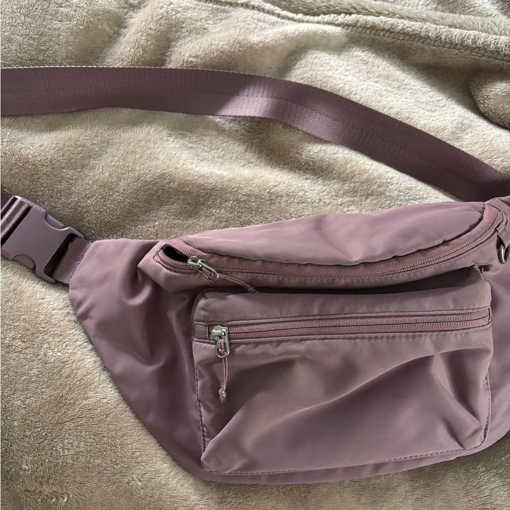 Stylish Mauve Belt Bag